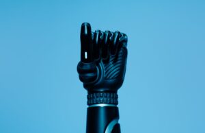 Robot beats human in mental and physical labyrinth test