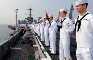 US Navy to Begin Allowing Recruits Use of Personal Cellphones in Basic Training | The Gateway Pundit