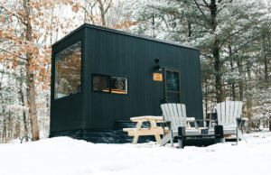 The Benefits of a Winter Getaway in a Tiny House