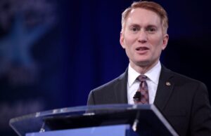 Oklahoma GOP Passes Resolution to Condemn and Censure Sen. James Lankford for Outrageous Border Deal | The Gateway Pundit