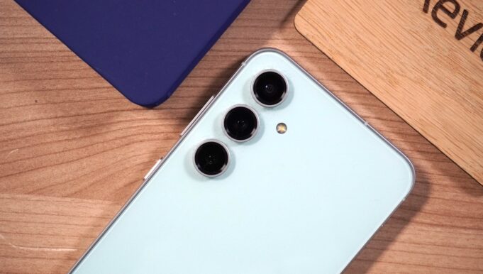 Samsung Galaxy S24 FE leaks in official video