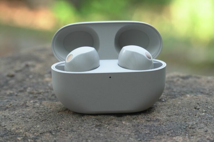 Sony's 5-star earbuds have plummeted to an AirPods beating price