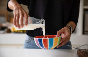 The Truth About Raw vs. Pasteurized Milk