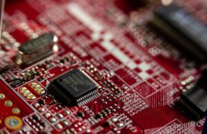 US chip stocks tumble after strongest year since 2009