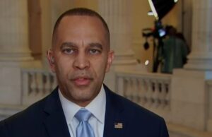 Hakeem Jeffries Calls Greg Abbott A Human Trafficker