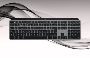 This 5-star Logitech keyboard just got a top tier price drop