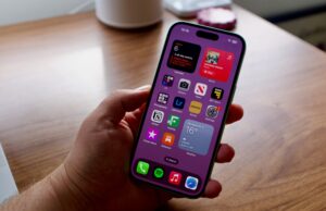 How to restrict which apps use data when roaming on iOS