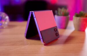 Wow, the Galaxy Z Flip 4 is just £249 right now