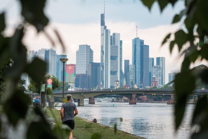 Frankfurt Walking Tour: Must-See Sights in Two Hours