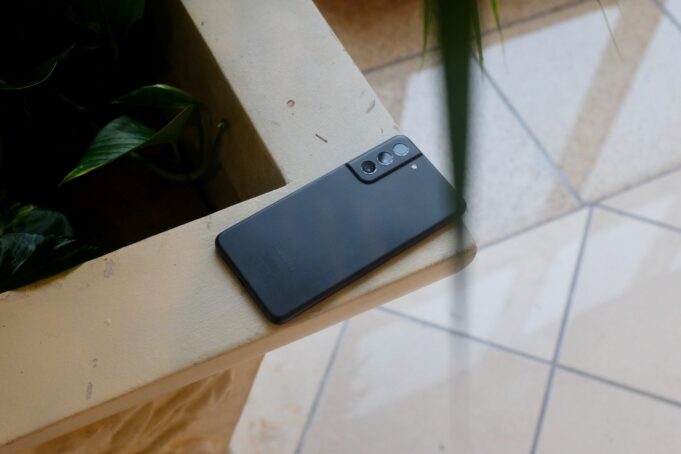 The Galaxy S21 FE just became the biggest bargain of the summer