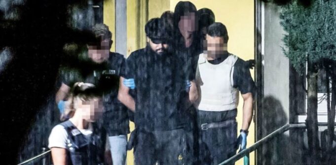UPDATE: German Officials STORM MIGRANT SHELTER in Connection to ISIS Stabbing Attack in Solingen – Killer from Syria Turns Himself In! | The Gateway Pundit