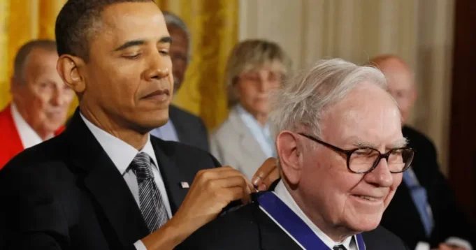 Warren Buffett Sells Another $981 Million in Bank of America Shares in Unprecedented Stock Sell-Off, Including Apple | The Gateway Pundit
