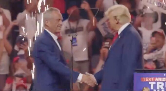 HISTORY! President Trump Introduces Robert Kennedy Jr. to Thousands of Supporters in Glendale, Arizona | The Gateway Pundit