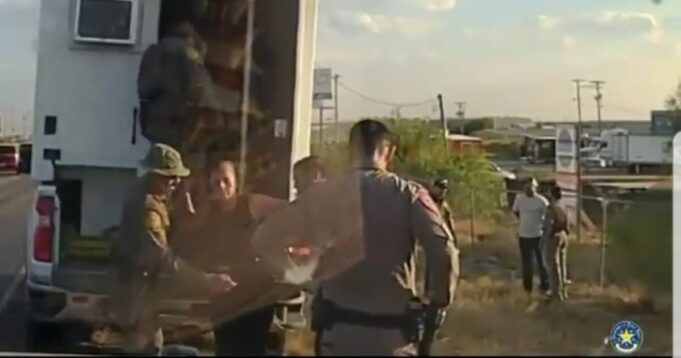 Kamala Border Crisis: Texas DPS Trooper Pulls Over Smuggler, Finds Several Illegals Hiding in Truck Camper (VIDEO) | The Gateway Pundit