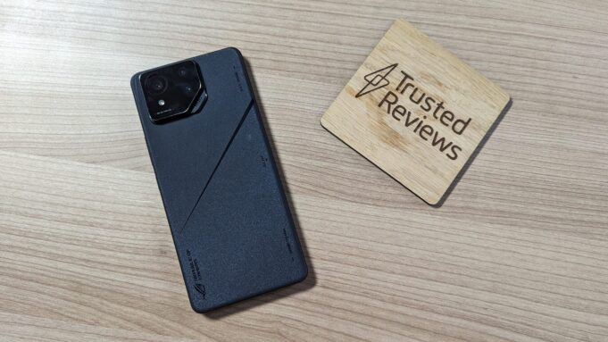 ROG Phone 9 leak suggests small improvements for Asus gaming phone