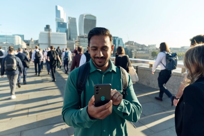 EE announces standalone 5G network and Wi-Fi 7 router