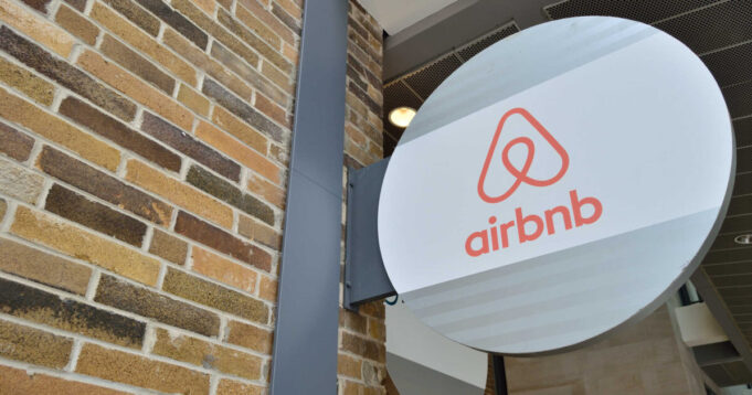 Airbnb Host Kicks Pro-Trump Ballot Chasers to The Curb After Discovering Intention to Get Out The Vote for Republican Candidates | The Gateway Pundit
