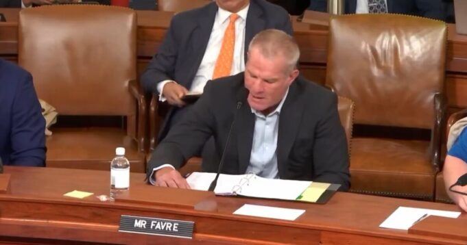 Former NFL Quarterback Brett Favre Discloses He Has Parkinson’s Disease (VIDEO) | The Gateway Pundit