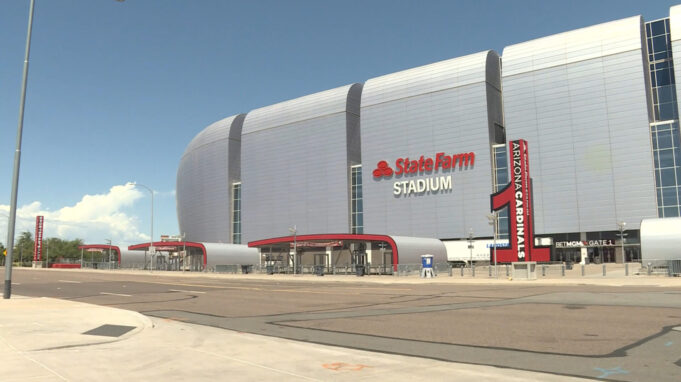 AZ Cardinals Fan Forced to Throw Away MAGA Hat by Stadium Security – Team Issues Statement Calling the Ordeal a ‘Misunderstanding’ of Company Policy | The Gateway Pundit