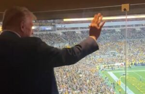 Entire Pittsburgh Stadium Breaks Into Thunderous Chants of “USA! USA! USA!” as Trump Arrives (VIDEO) | The Gateway Pundit