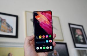 Galaxy S21 Ultra is now cheaper than the iPhone SE