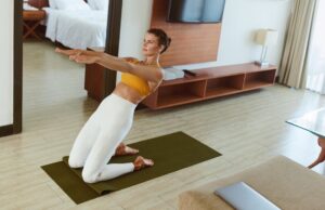 How to Do the Reverse Nordic Curl to Injury-Proof Your Tendons