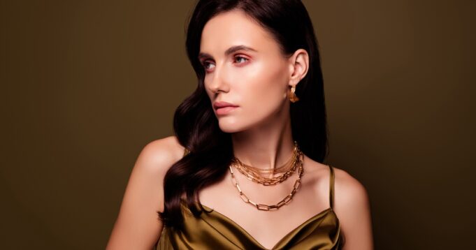 7 Holiday Jewelry Trends to Shine Bright in 2024