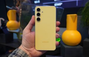 Samsung is giving away a free Galaxy Watch with the S24 FE