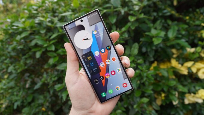 Samsung again dashes hopes of cheaper Galaxy Z Fold