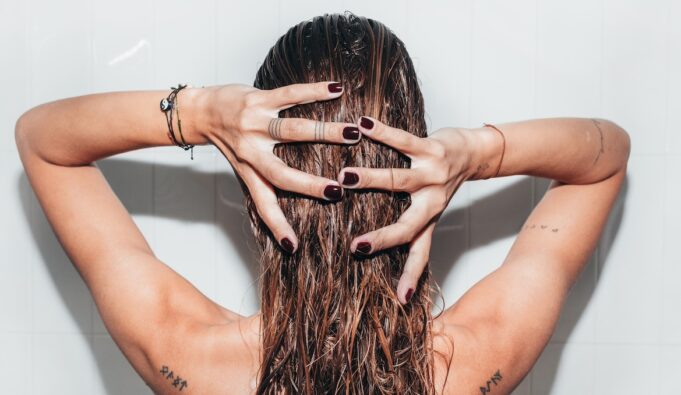 10 Best Shampoos For Dry Scalp To Soothe Irritation and Itchiness