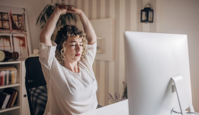 The Best Neck Hump Exercises, According to Experts