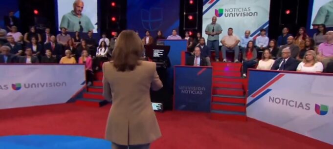 Watch Univision Panic When They Realize They Showed Kamala Harris’s Teleprompter Live On Air During Town Hall (VIDEO) | The Gateway Pundit