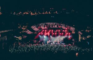 Ticketmaster wrecked concerts, but Apple Music wants to get you closer to the gig