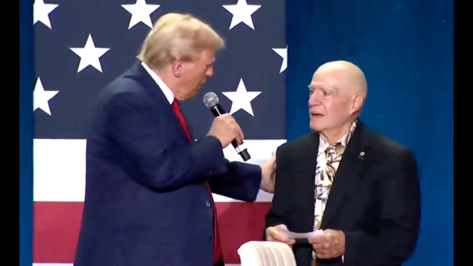 President Trump Shares Special Moment with Veteran Who Gave Him the Purple Heart He Received From Service in Vietnam | The Gateway Pundit