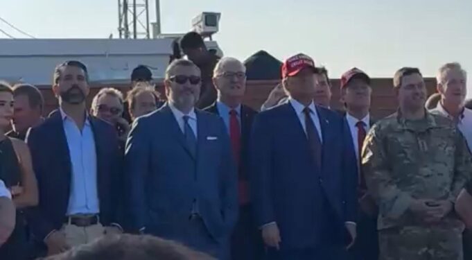 America is Back! President Trump Watches SpaceX Starship Launch with Elon Musk (VIDEO) | The Gateway Pundit