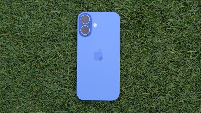 This cheap iPhone 16 deal gets you 500GB and a free Amazon gift card
