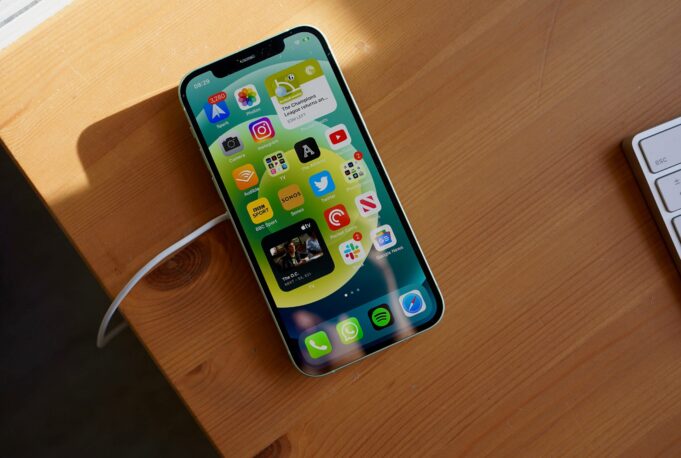 Argos is selling the iPhone 12 cheaper than the iPhone SE