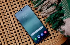 Official-looking Galaxy S25 images reveal new details