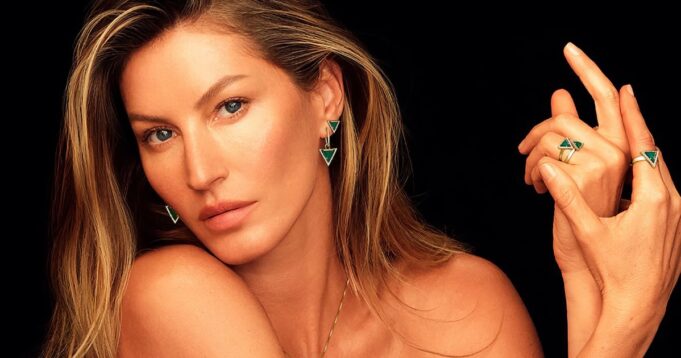 Gisele Bundchen Dazzles in Vivara’s Holiday Jewelry