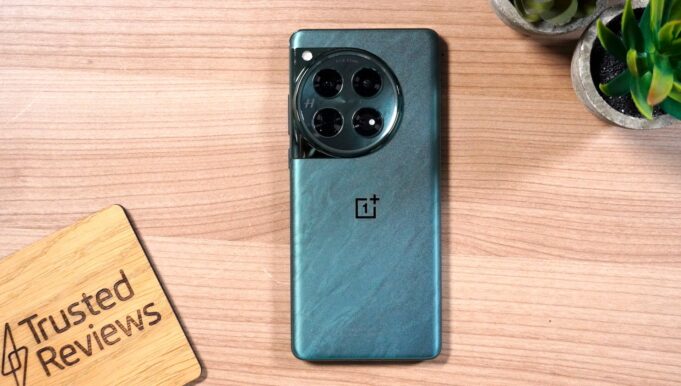OnePlus’ top-end 2024 flagship drops to an all-time low for Black Friday