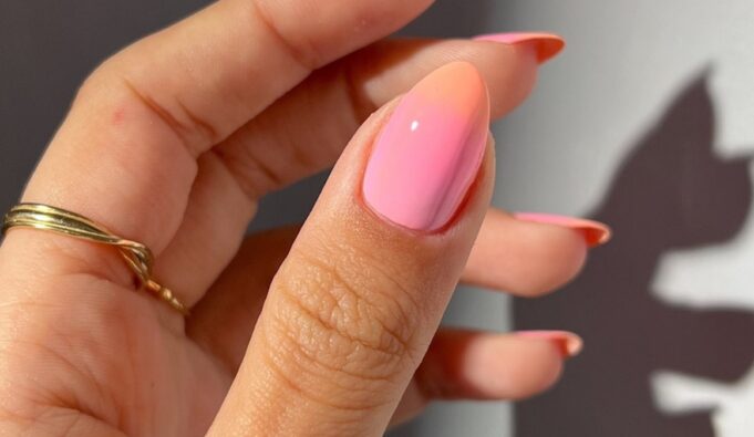 14 Pink Ombré Nail Art Ideas For a Classic Manicure