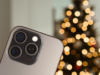 How to photograph Christmas lights with a phone or camera