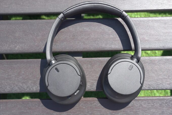 This Sony headphone is one of my favourite Black Friday deals