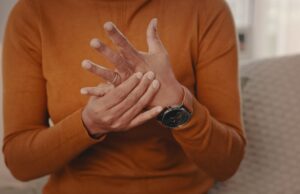 Ayurvedic Massage for Anxiety: How to Do It and Benefits