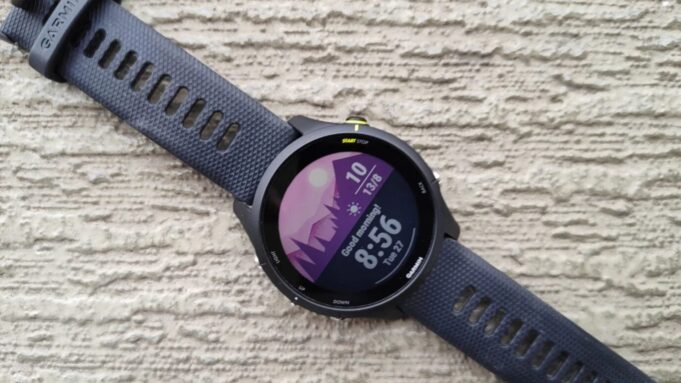 One of our favourite running smartwatches is now under £200