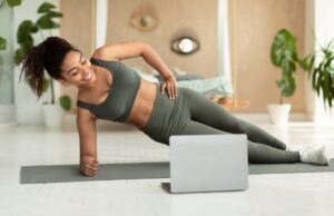 A 30-Minute Core and Glutes Workout From Or Artzi