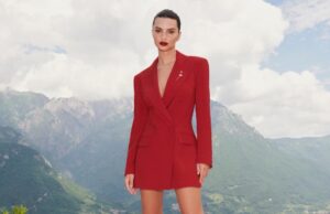 Emily Ratajkowski & Marella Are Taking Over Blazers