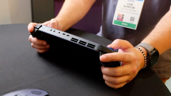 There's no need to wait on the Xbox portable for a compelling Windows handheld