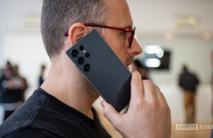 Does the Samsung Galaxy S25 series support eSIM and dual-SIM?