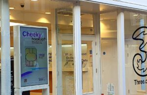 Major Three UK outage remains unresolved with users unable to make calls